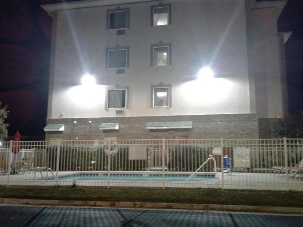 La Quinta Inn & Suites By Wyndham Augusta Fort Eisenhower Dış mekan fotoğraf